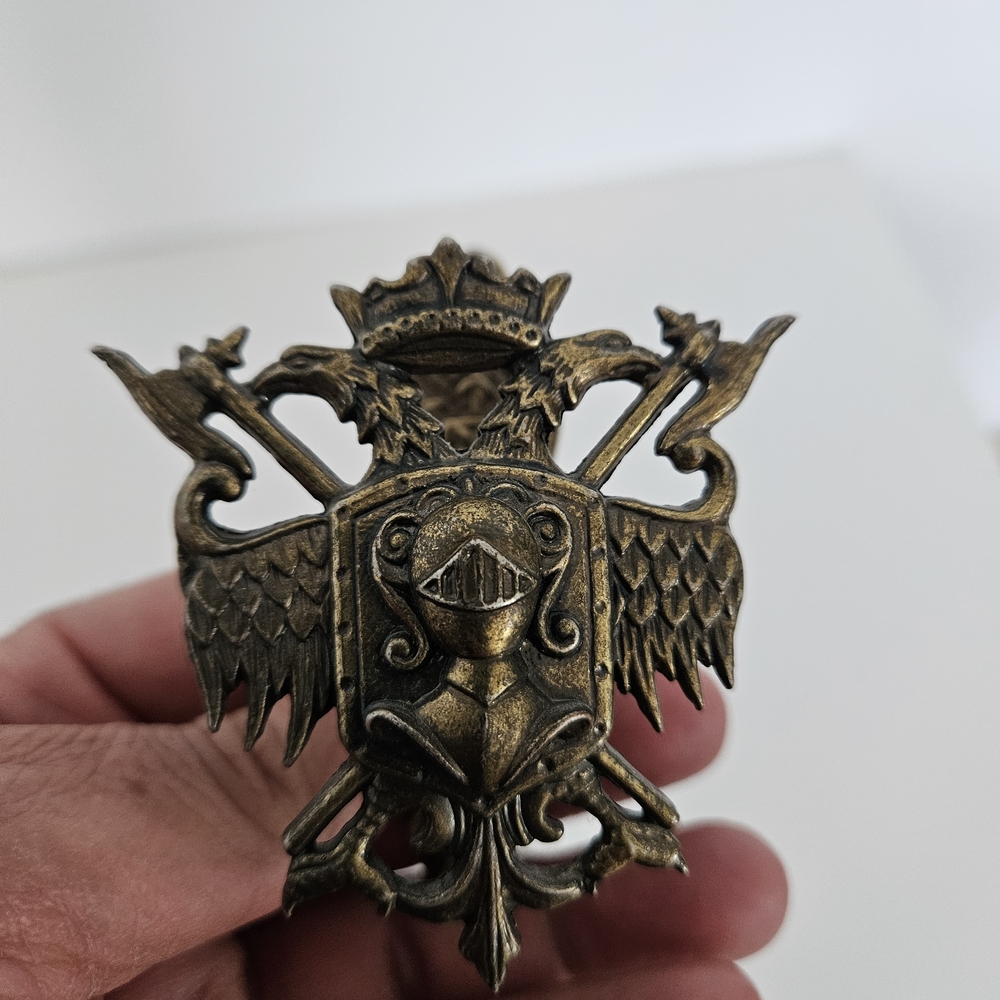 ​🔥 WEEKEND FLASH SALE! 🔥         Antique Coat of Arms, Vintage Brass  Hook